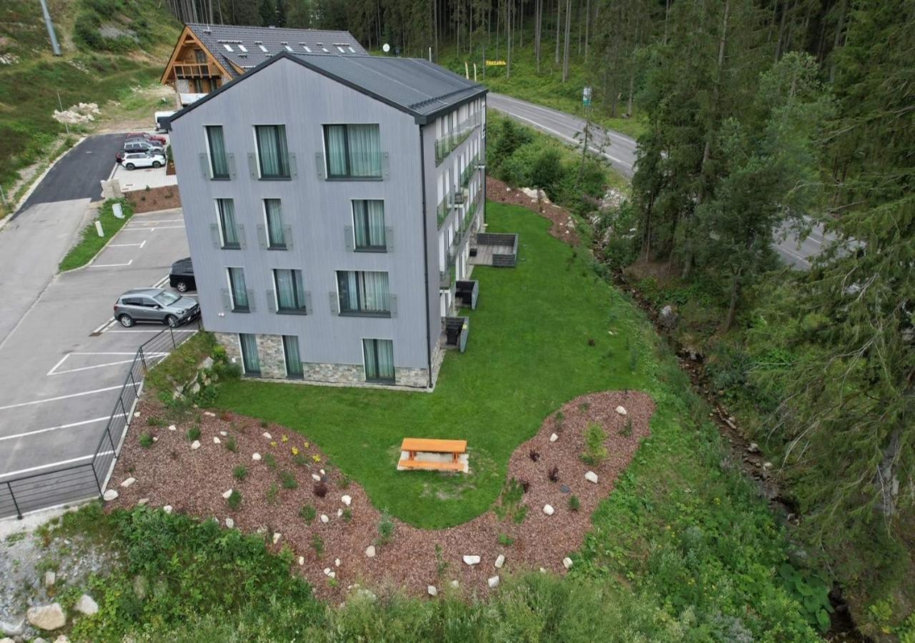 Apartmany Palenica & Ostredok - Galeria Apartments Jasna Lucky Demänovská Dolina Buitenkant foto